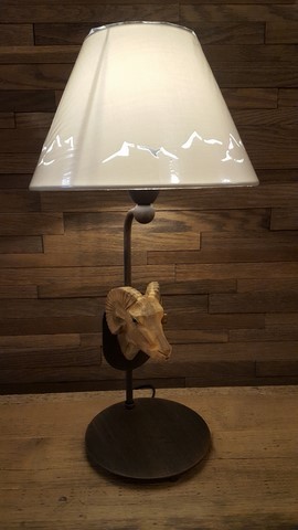 Lampe Tête de Bélier bois