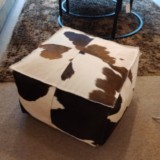 Pouf peau de vache brun et blanc